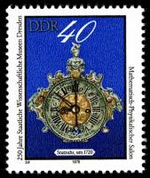 (1978-096) Марка Германия (ГДР) "Каминные часы"    Музей Дрездена, 250 лет III Θ