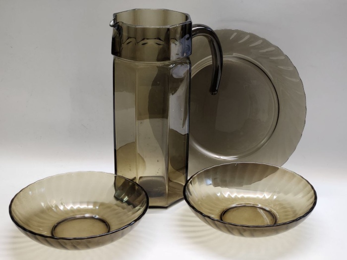 Кувшин и 3 тарелки прозачное цветное стекло