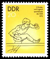 (1975-059) Марка Германия (ГДР) "Бег с барьерами"    Спартакиада, Берлин II Θ