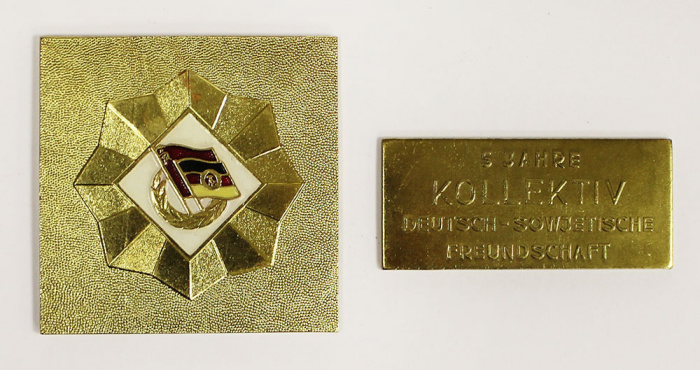 Настольная медаль Германия из 2-х частей &quot;5 лет немецко-советской дружбе&quot; (см. фото)