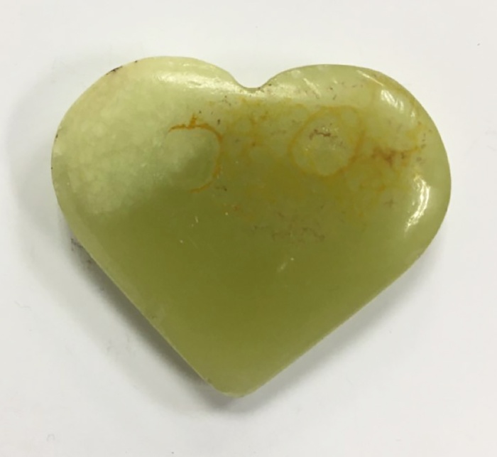 Фигурка &quot;Сердце &quot;, предположительно оникс (сост. на фото)