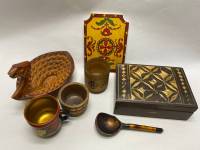 Сувениры из дерева стаканы, шкатулка, ладья, ложка