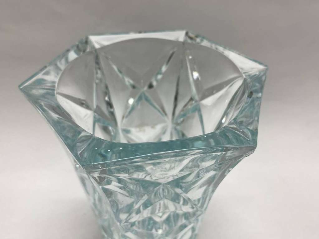 Ваза ромбы хрусталь (состяние на фото)