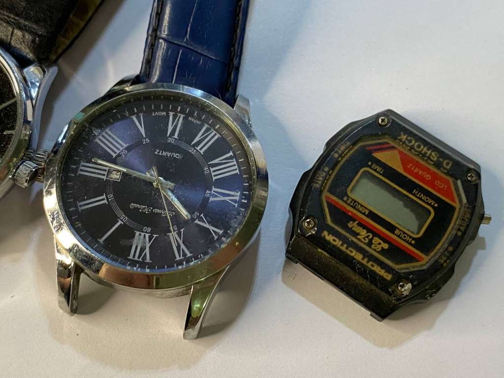 Часы наручные на запчасти, 4 шт