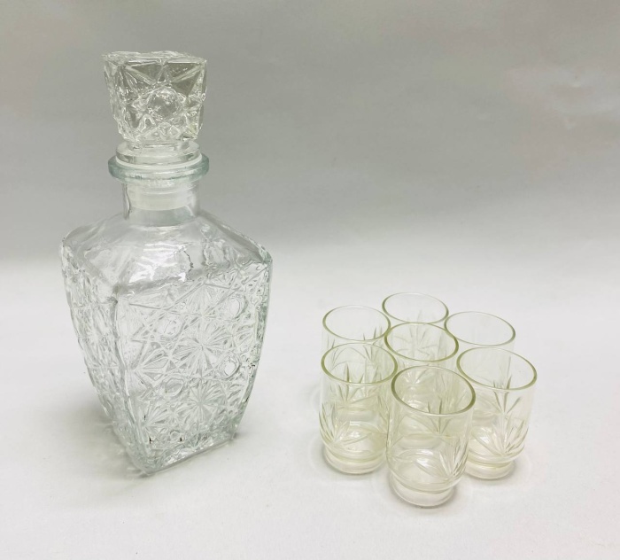 Графин + 7 стопок, стекло