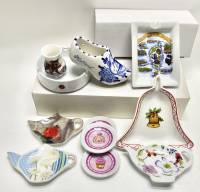 Фарфоровые сувениры 12 предметов башмачок ваза пепельница тарелки 