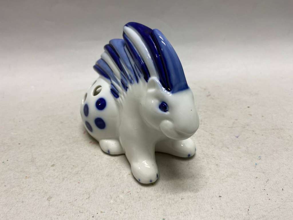 Статуэтка карандашница фарфор ЛФЗ дикобраз