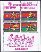 (1979-133) Лист (3 м + 1 куп) Северная Корея "Футбол"   Международный год ребенка III O