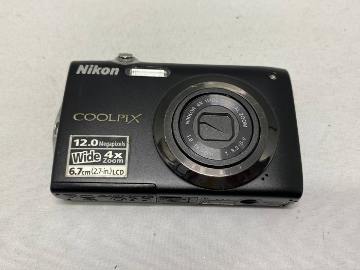 Фотоаппарат Nikon Coolpix C3000, на запчасти