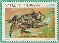 (1983-032) Марка Вьетнам "Береговая жабовидная ящерица"    Рептилии III Θ