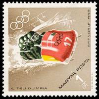(1968-003) Марка Венгрия "Бобслей"    Зимние Олимпийские Игры 1968, Гренобль III Θ