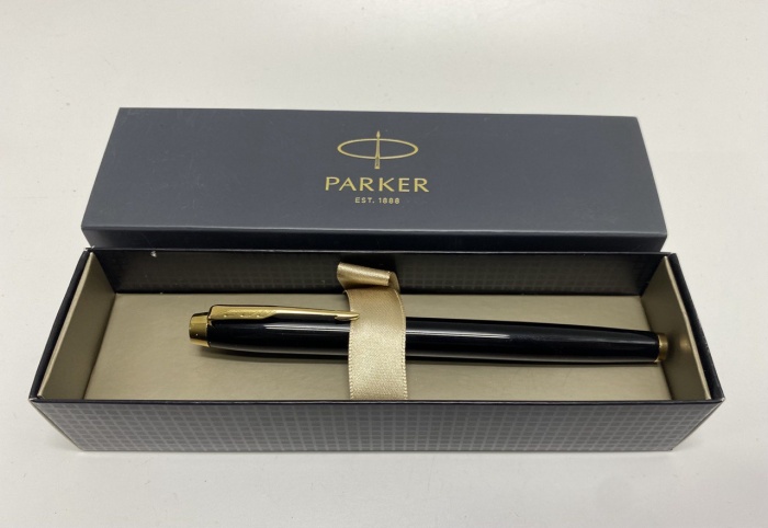 Ручка шариковая Parker в подарочной коробке Франция без стержня 