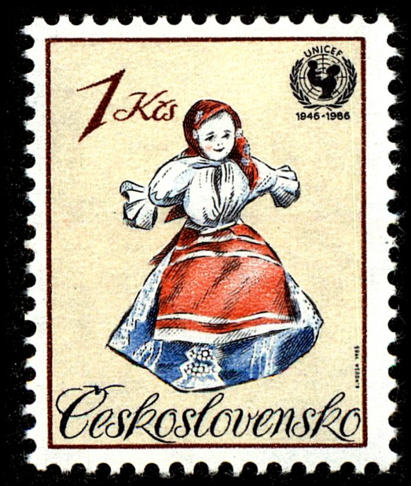 (1986-024) Марка Чехословакия &quot;Кукла в платке&quot;    40-летие Всемирной детской помощи Организации Объе