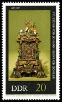 (1975-051) Марка Германия (ГДР) "Часы с мантией, 1720"    Старинные часы III Θ