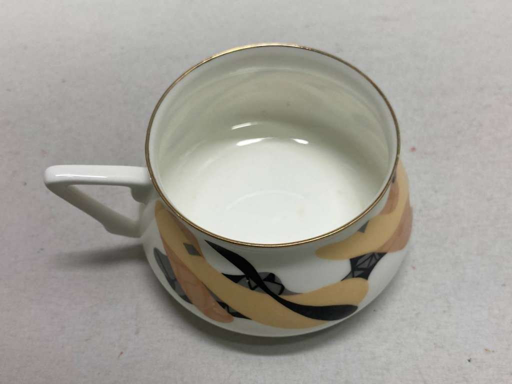 Чашка ЛФЗ, костяной фарфор, есть скол