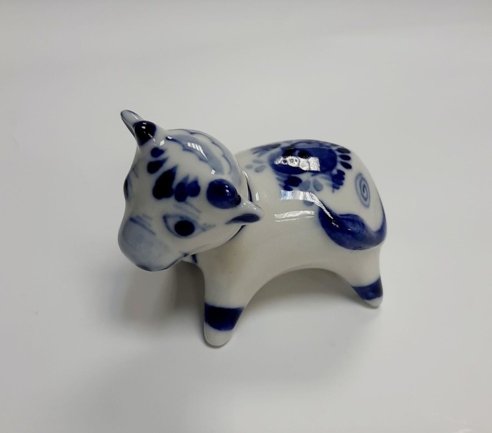 Фарфоровый сувенир &quot;Кабан&quot;, гжель