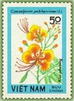 (1984-021) Марка Вьетнам "Цезальпиния пульчеррима"    Цветущие древесные растения III Θ