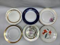 Тарелки десертные разные 13 шт  диаметр 17.5 см