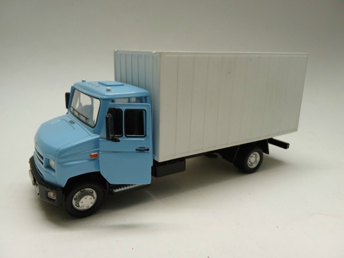 Модель авто 1:43 ЗИЛ 5301 без коробки