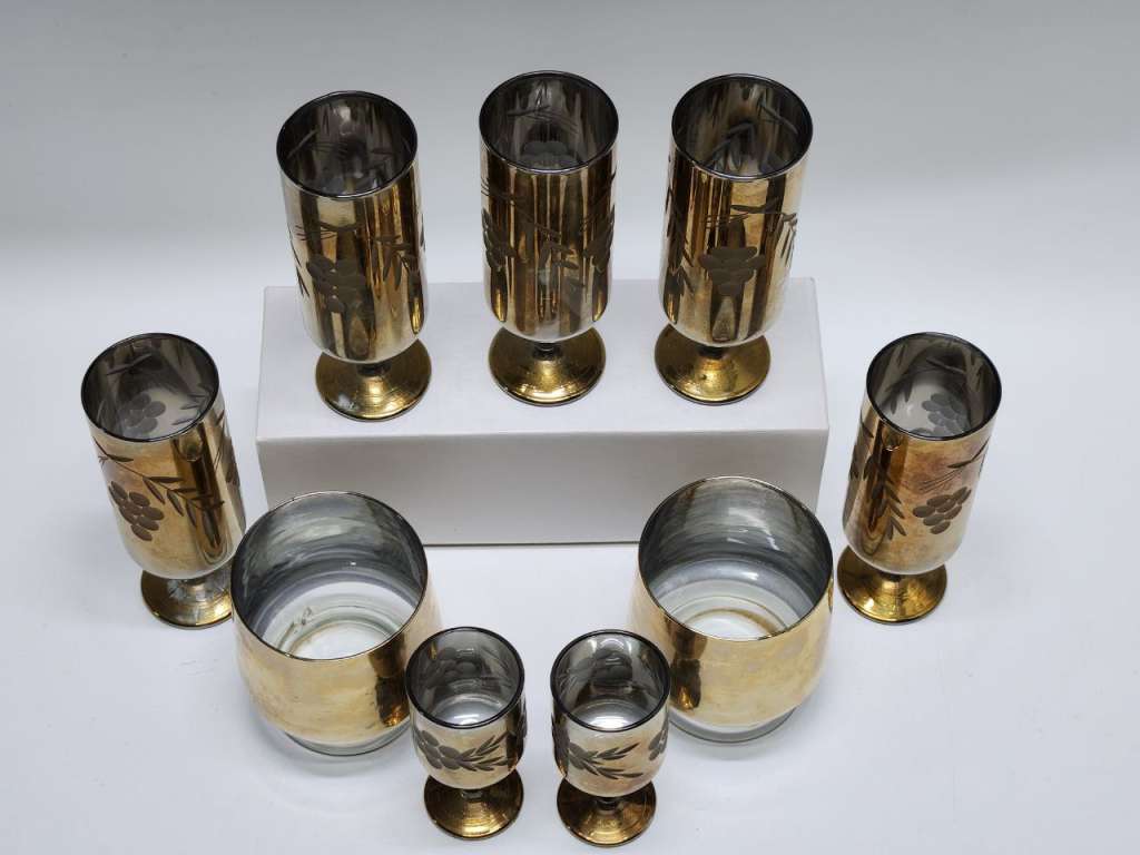 Бокалы рюмки стаканы стекло хрусталь позолота 9 штук