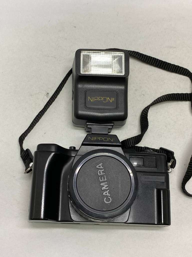 Фотоаппарат пленочный Nippon AR4392F с фотовспышкой