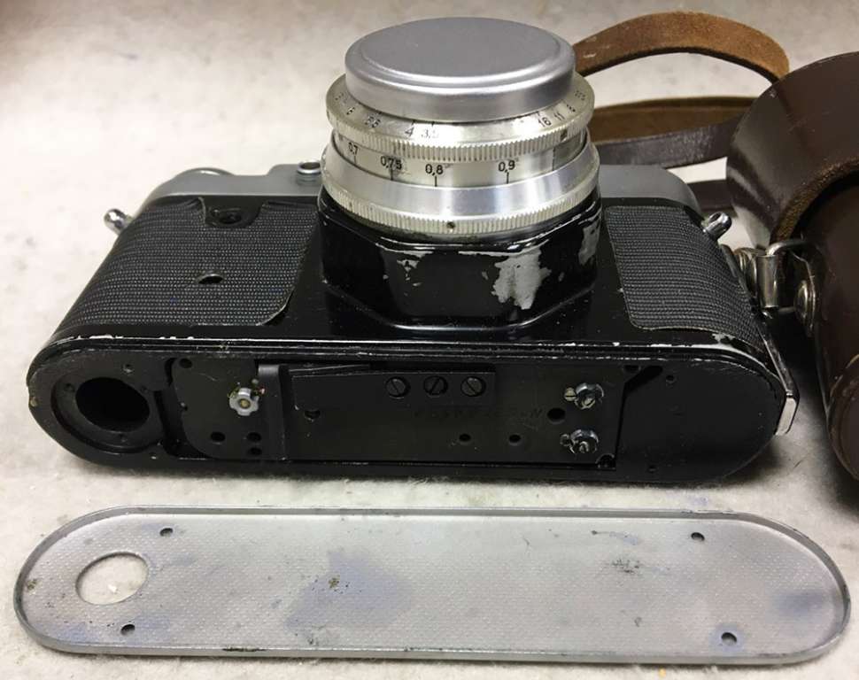Фотоаппарат Зенит 3-М с объективом ИНДУСТАР-50, с футляром (сост. на фото)
