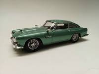 Суперкары модель Aston Martin DB4 Астон Мартин без коробки