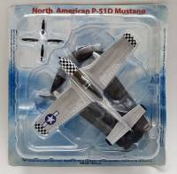 Легендарные самолеты модель North American P 51D Mustang в коробке блистере без журнала