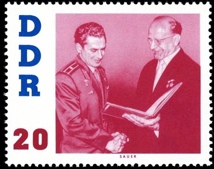 (1961-060) Марка Германия (ГДР) "Титов и Ульбрихт"    Визит Титова в ГДР II O