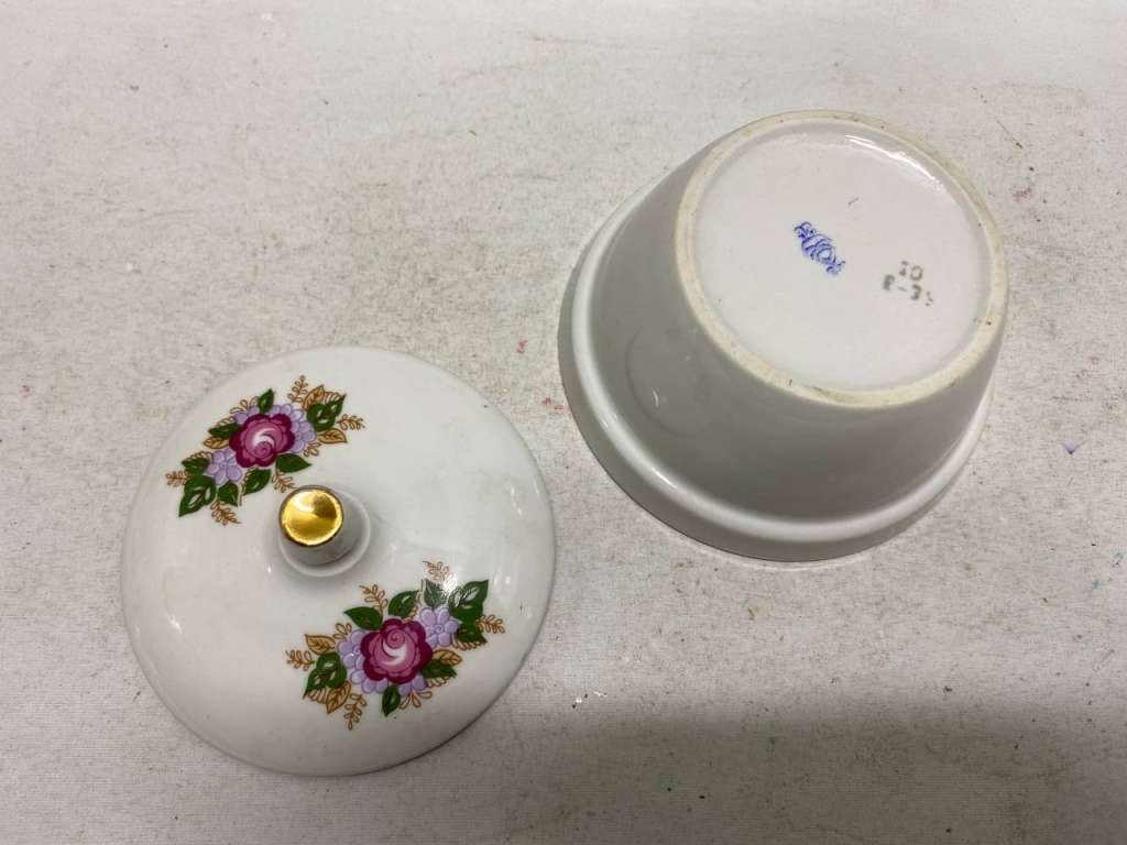 Сахарница Красный фарфорист