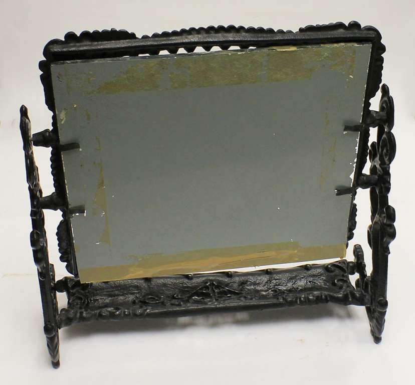 Зеркало настольное в чугунной раме, Кусинский завод, без клейма (см. фото)
