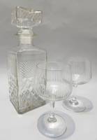 Набор графин с пробкой и 2 бокала стекло (сост. на фото)