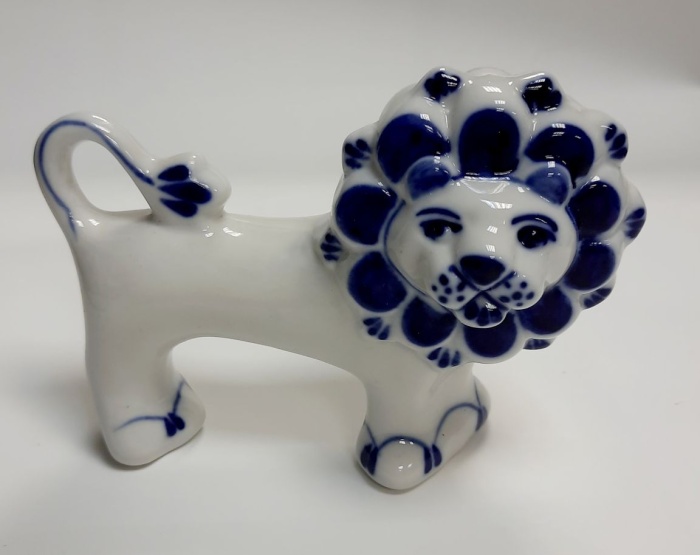 Фарфоровый сувенир &quot;Лев&quot;, гжель