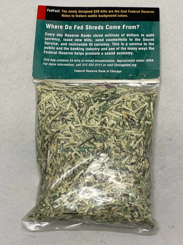 Утилизированные доллары США Fed shreds