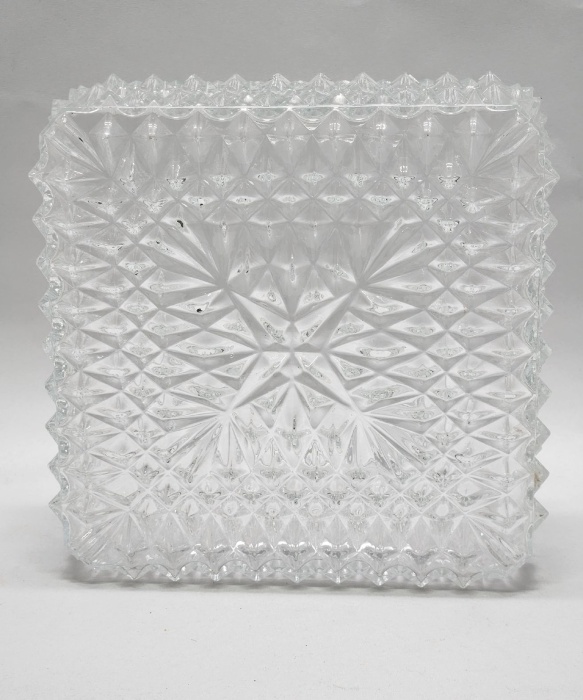 Плафон квадратной формы стекло