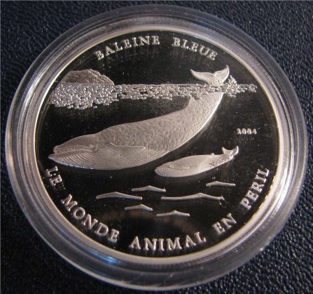 (№2004km66) Монета Бенин 2004 год 1,000 CFA Francs (Синий Кит)