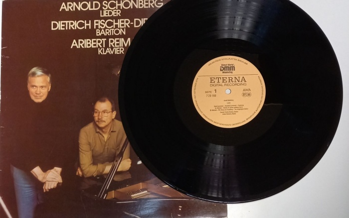 Пластинка виниловая A. Schonberg Lieder ETERNA 300 мм. (Сост. отл.)