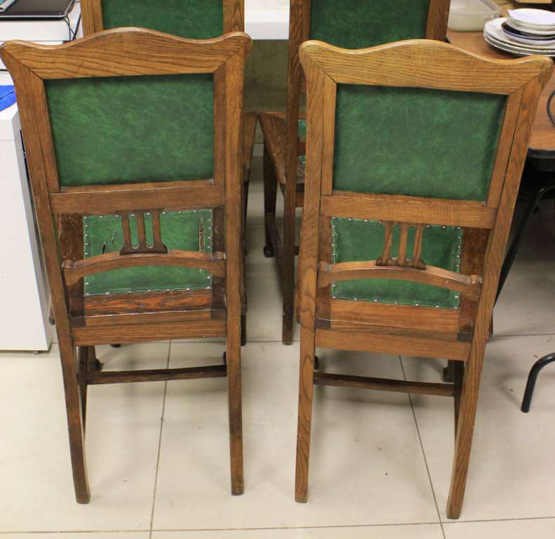 Комплект стульев, дерево с обивкой под кожу, СССР, 4 штуки (см. фото)