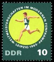 (1965-056) Марка Германия (ГДР) "Бег"    ЧМ по пятиборью II Θ