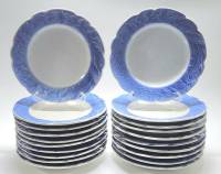 Тарелки столовые 20 штук СССР витаж фарфор с голубой каймой объемный фигурный край