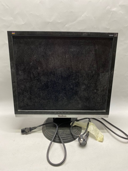 Монитор ViewSonic VA916 состояние на фото