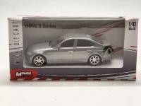 Модель автомобиля BMW 3 Series в коробке-блистере Mondo motors1:43