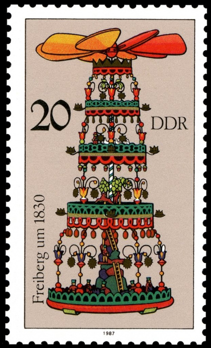 (1987-087) Марка Германия (ГДР) &quot;Пирамида (2)&quot;    Рождество II Θ