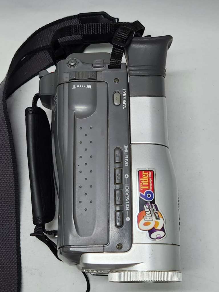 Видеокамера Samsung VP-M50  Корея  (рабочая)