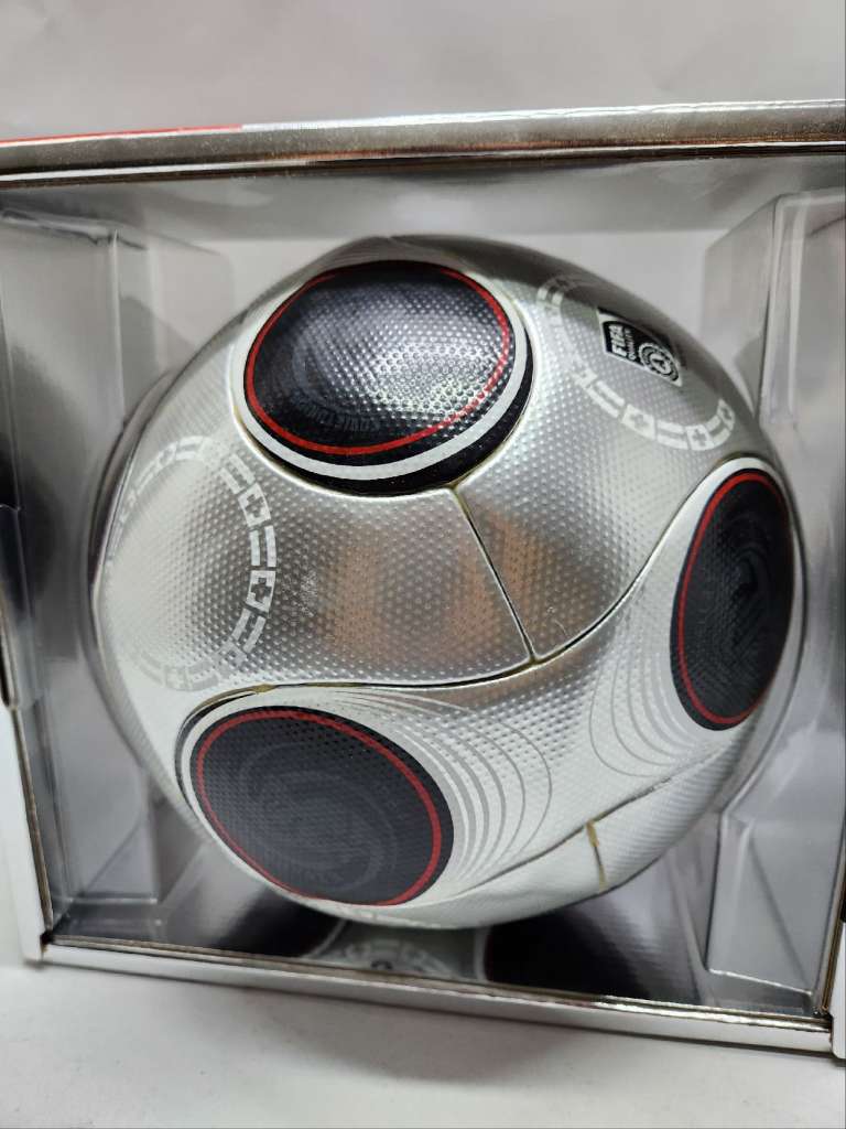 Футбольный мяч Adidas europass 2008 FIFA  Австрия-Швейцария