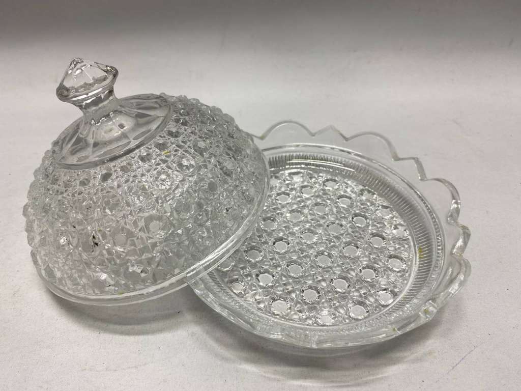 Масленка с крышкой, стекло, СССР, 16 см