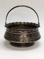 Конфетница - сахарница серебро 84. штихель растительный орнамент отличное состояние