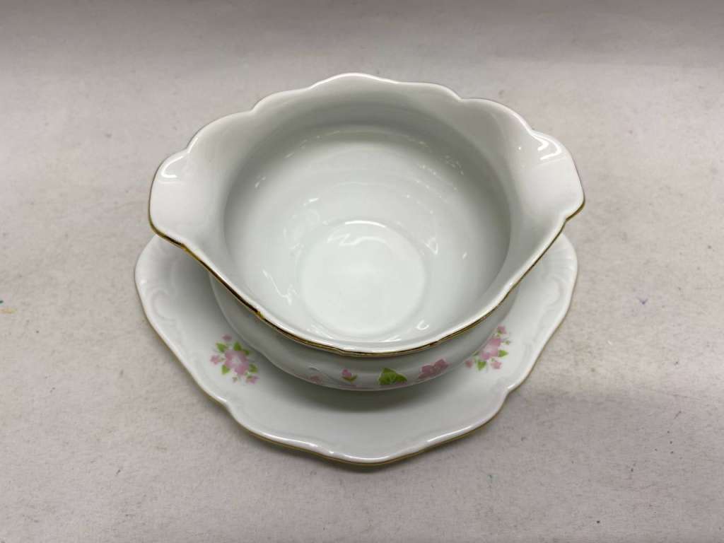 Соусник фарфоровый на подставке Чехия