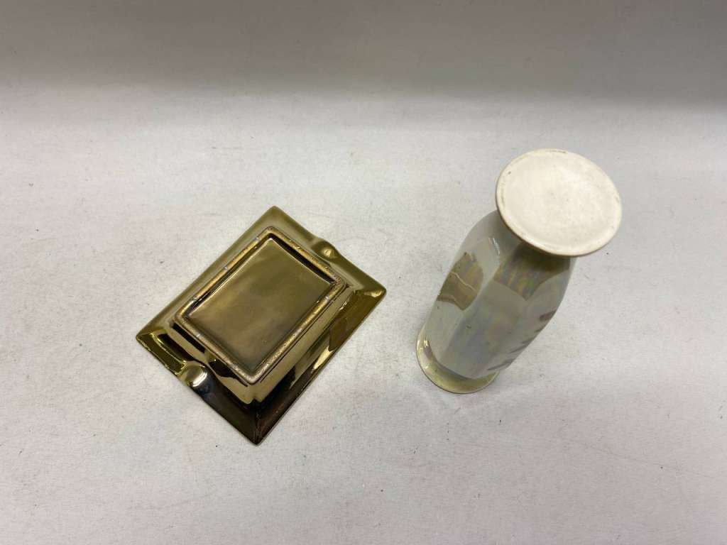 Ваза и пепельница фарфор