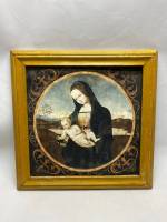 Картина интерьерная в раме 48*48 см Мадонна с младенцем